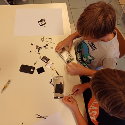 immagine contenuta nella pagina: parlando di smartphone al ricreatorio ricceri