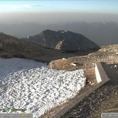 Figura 1: Immagine della “nuvola” di sabbie sahariane vista dalla web-cam della Kredarica il 20 giugno (Fonte Arso).