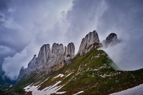 switzerland-8056378_1280